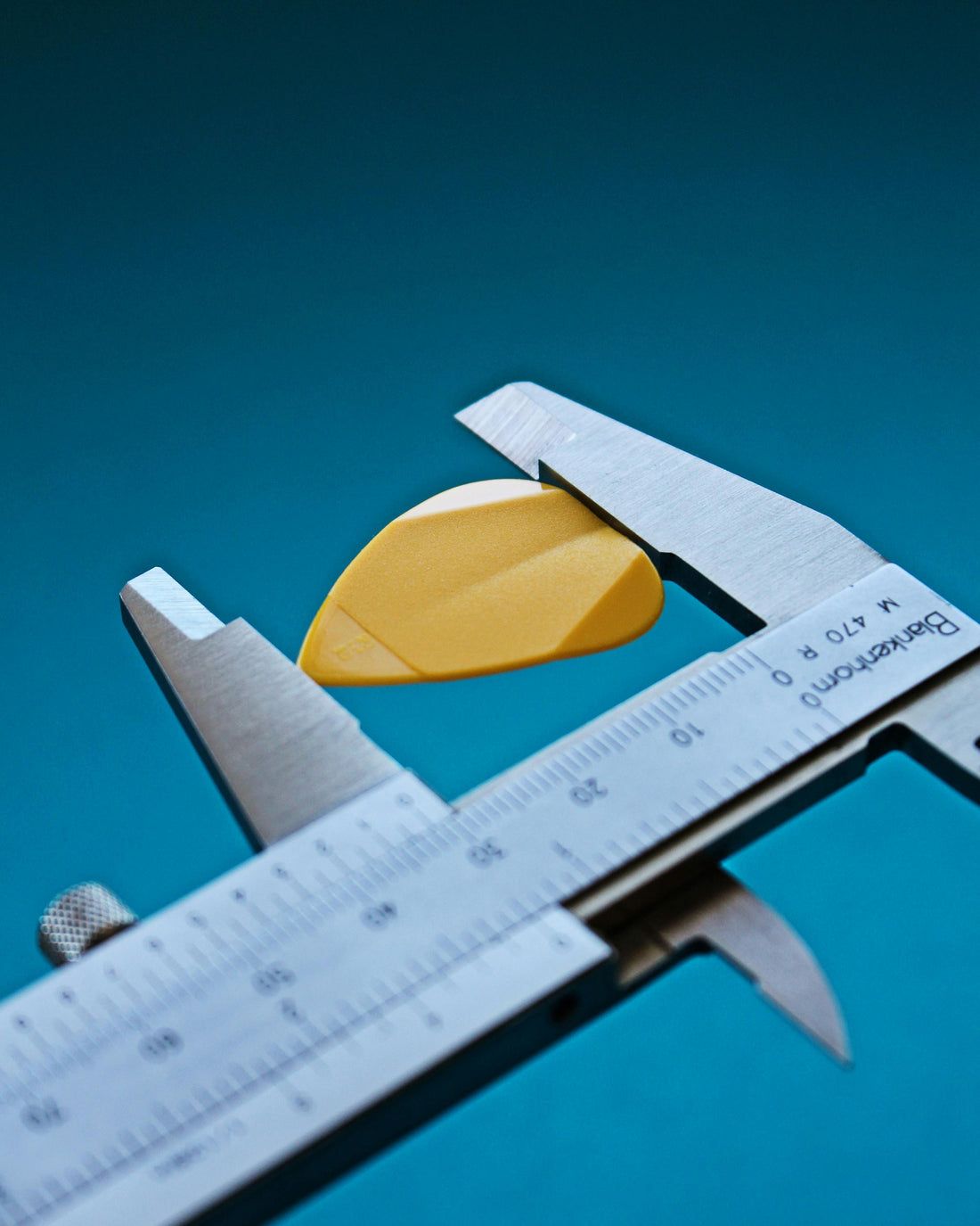 Our Favorite Guitar Picks: Precision, Power, and Creative Potential